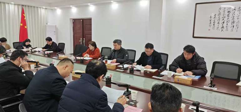 学校召开2026年硕士研究生招生复试录取暨2026版研究生人才培养方案修订工作推进会